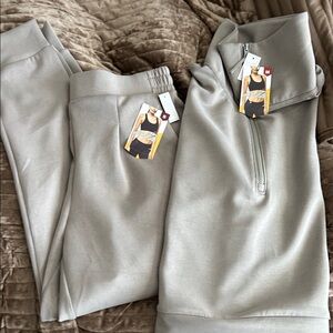 Viral AVIA jogger set in Grey Fog, joggers small, scuba top medium